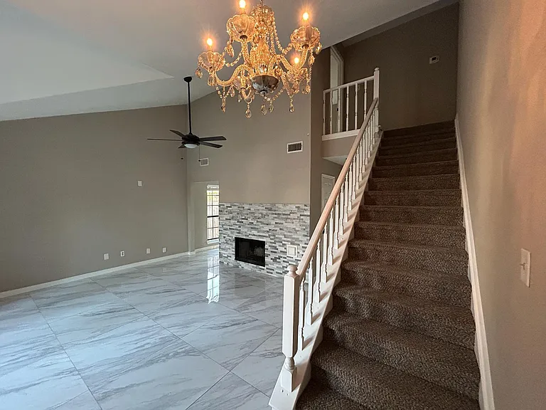 14210 Orchard Farms Ln — Photo 3