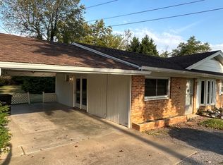 169 Nolan Dr, Paducah, KY 42003