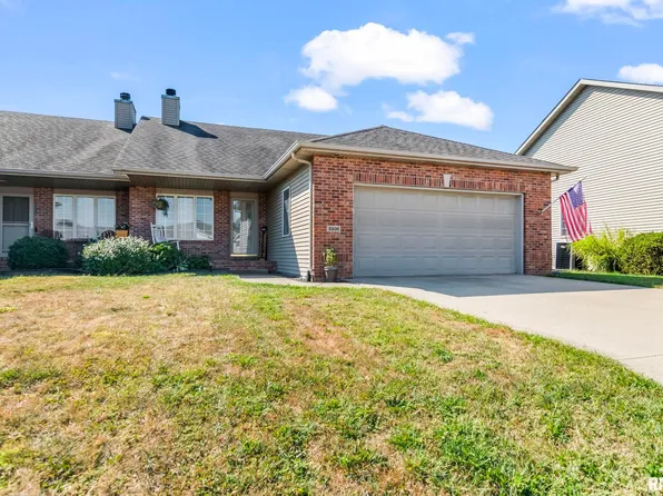 3906 Lear Dr, Springfield, IL 62711