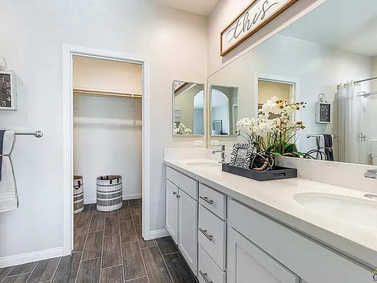 8406 Kowa St — Photo 22