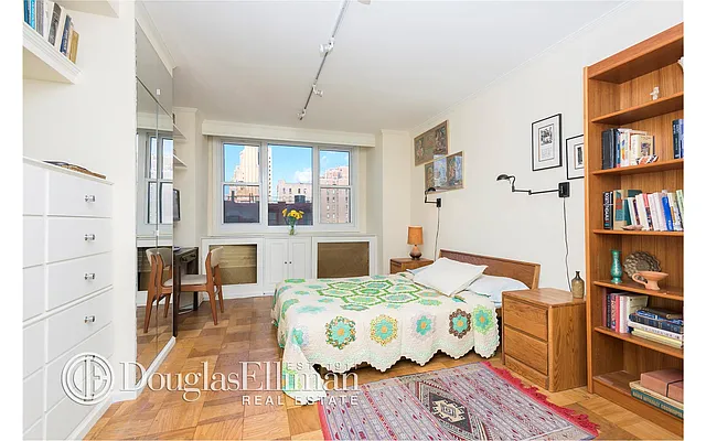 Sold by Douglas Elliman | media 10