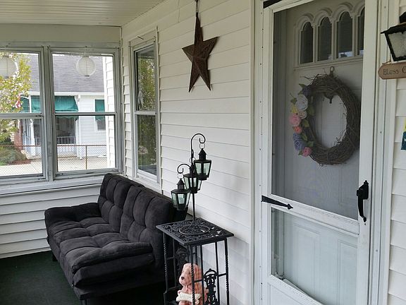 Front porch area 