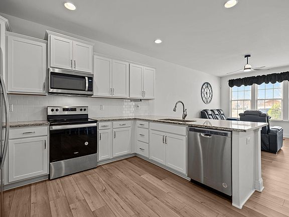 5th image of 6173 Taylor Rd