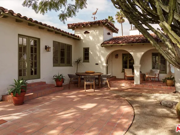 2439 Ronda Vista Dr, Los Angeles, CA 90027