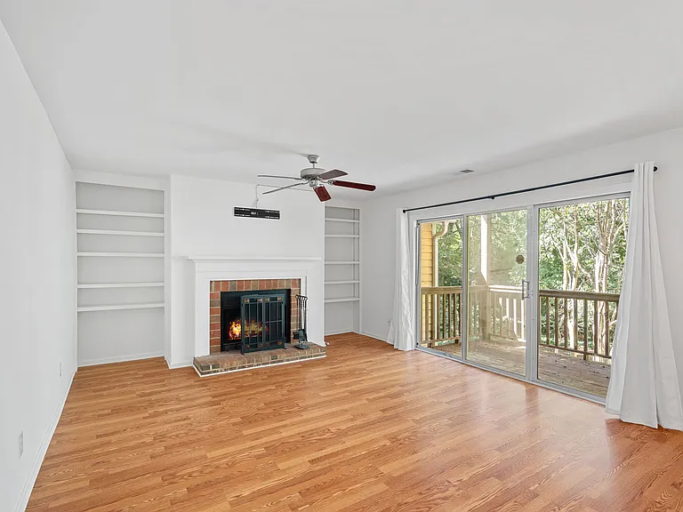 3302 Selwyn Farms Ln #9 — Photo 6