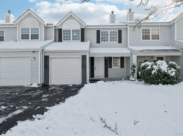 43 Cherry Street, Central Islip, NY 11722