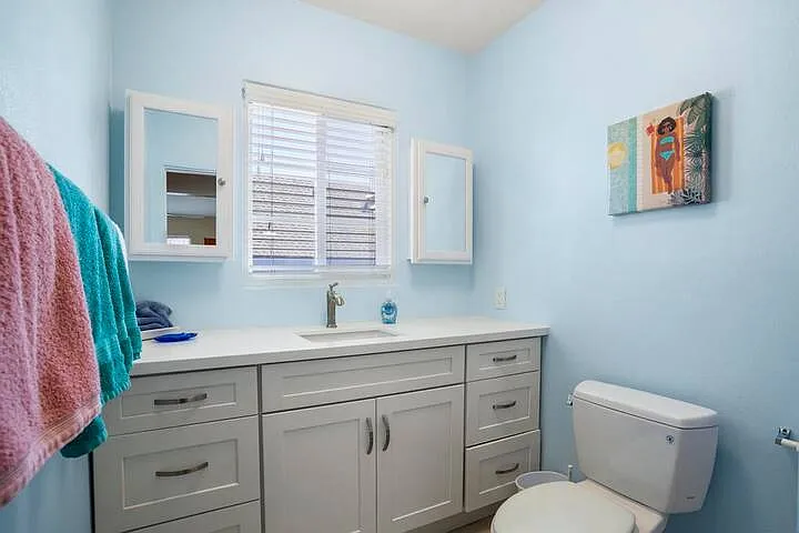 725 Whiting Ct #1 — Photo 6