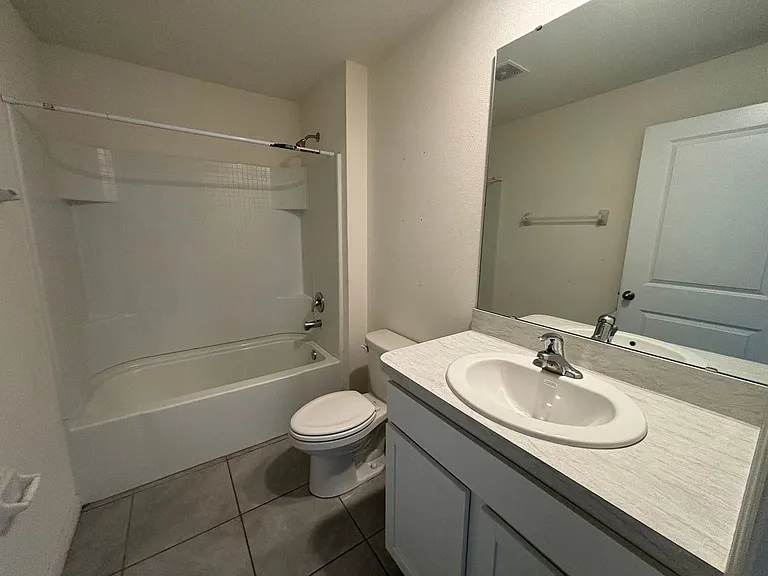 8940 SW 50th Ter — Photo 6