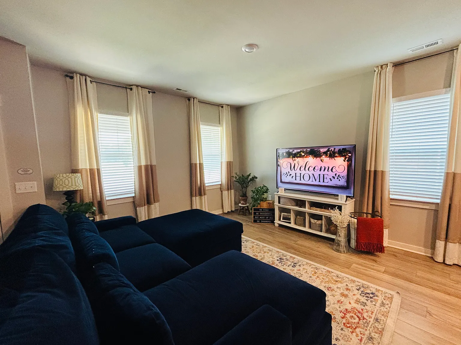 4 bed, 1775 sqft, $2,485 — Photo 2