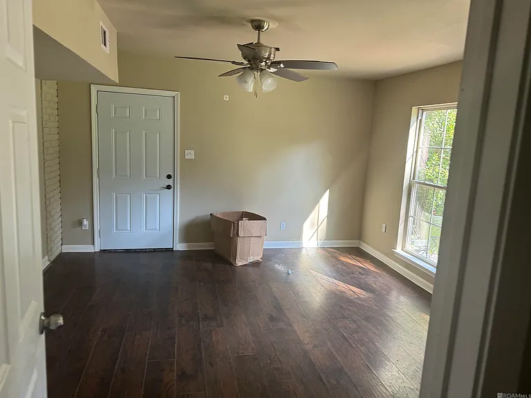 5650 Highland Rd #C — Photo 10