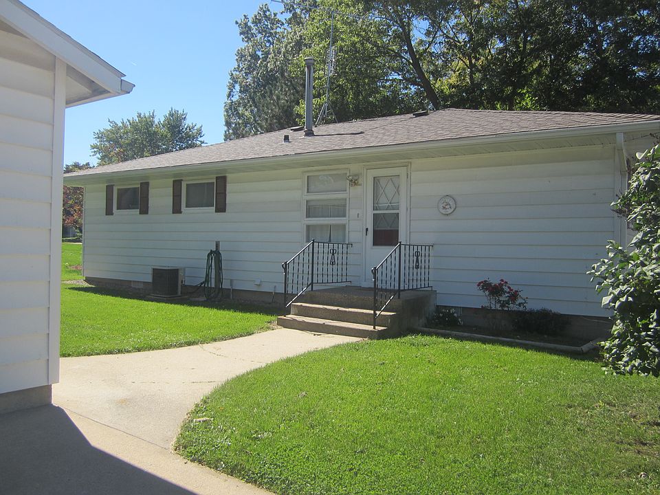 2nd image of 334 S Adams St