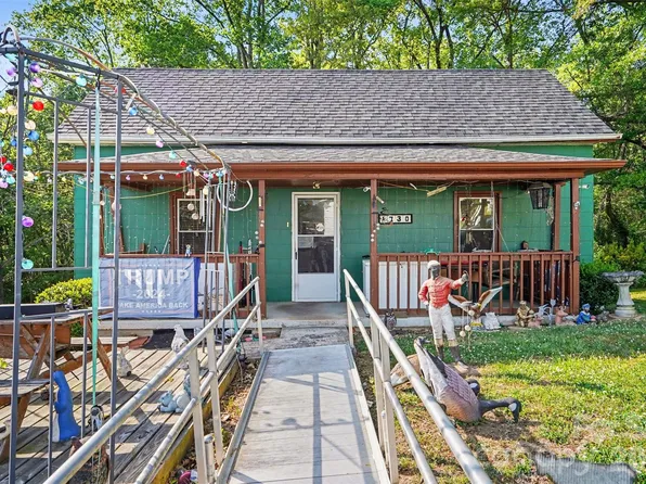 1730 2nd Street Pl SW, Hickory, NC 28602