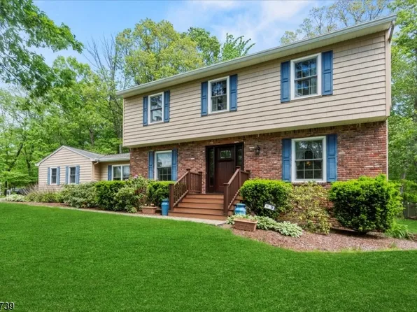 9 Carteret St, West Milford Twp., NJ 07480