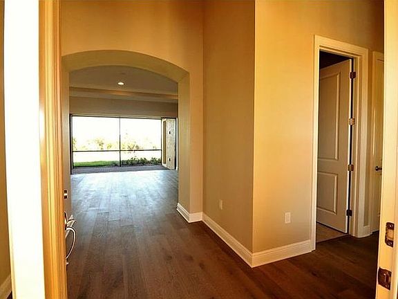 3rd image of 10952 Bullrush Dr