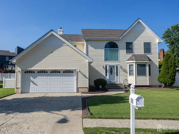 66 Morris Ct, South Amboy, NJ 08879