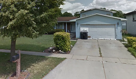 604 Phillips Dr photo 1