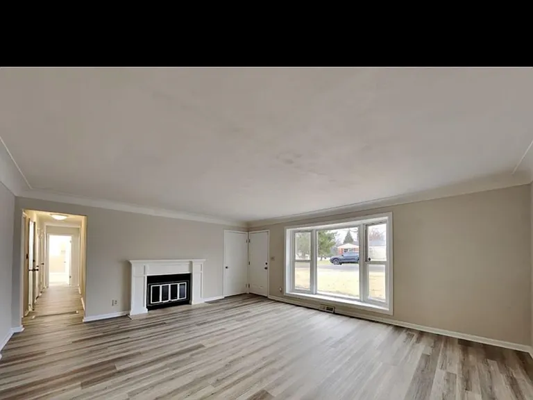 205 Cameron Dr — Photo 5