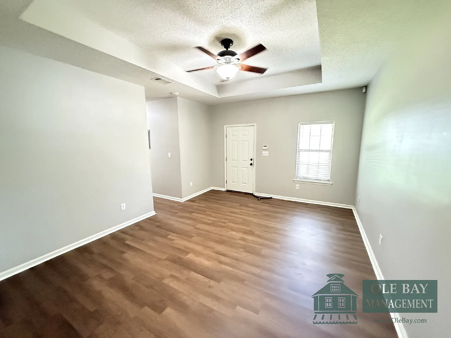 3 bed, 2.0 bath, $1,495 — Photo 2