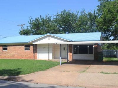 310 Mimosa St, Burkburnett, TX, 76354