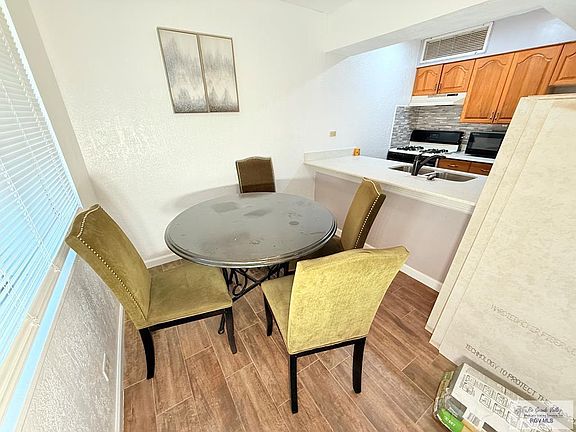 2nd image of 1900 E Elizabeth St #505