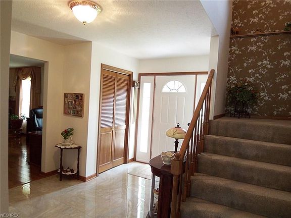 12x11 Foyer with new Porcelain Tile