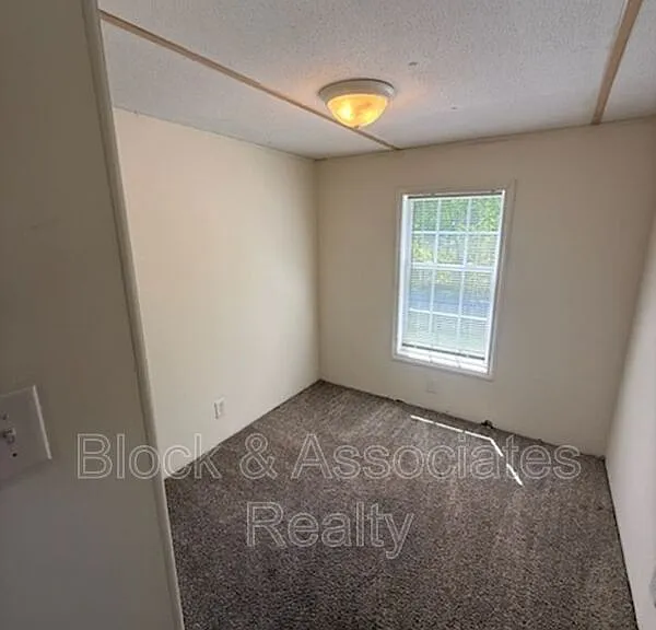 3568 Old Cedar Falls Rd #2 — Photo 4