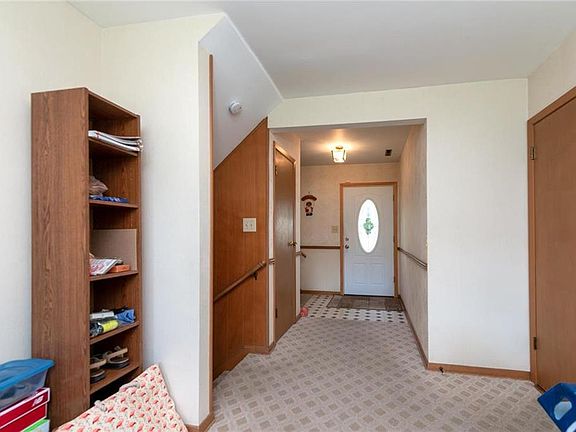 5th image of 8923 Knox Ln