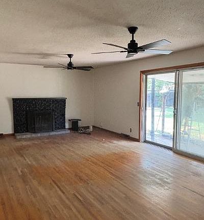 4th image of 1742 N Sabin St