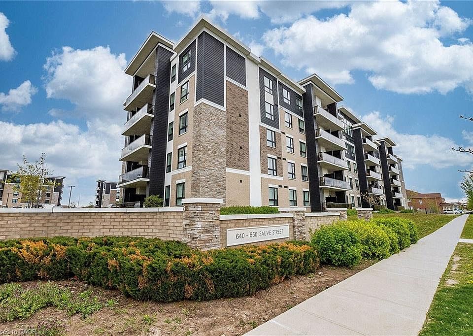 1st image of 640 Sauve St #221