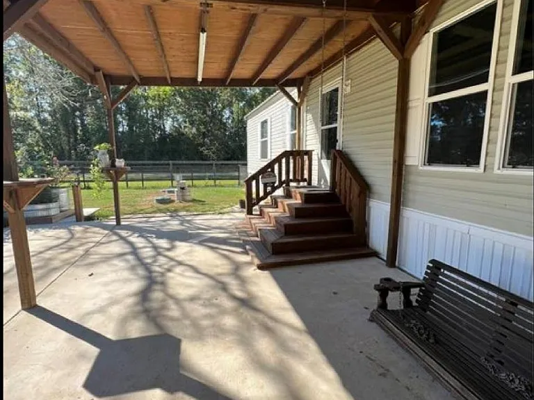 2133 County Road 676 — Photo 5