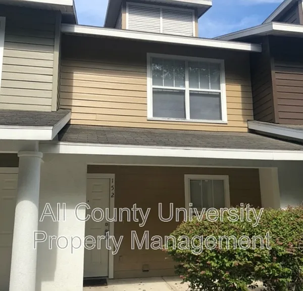 2348 SW 42nd Dr #152 — Photo 1