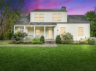 51 Putnam Dr, Mahopac, NY 10541