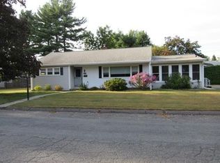 7 Allen St, Easthampton, MA 01027