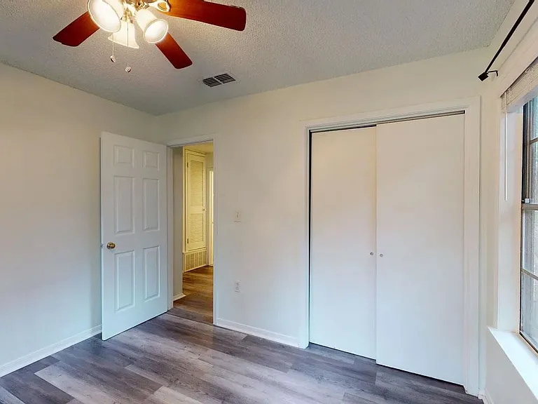1109 Gardner Cv — Photo 7