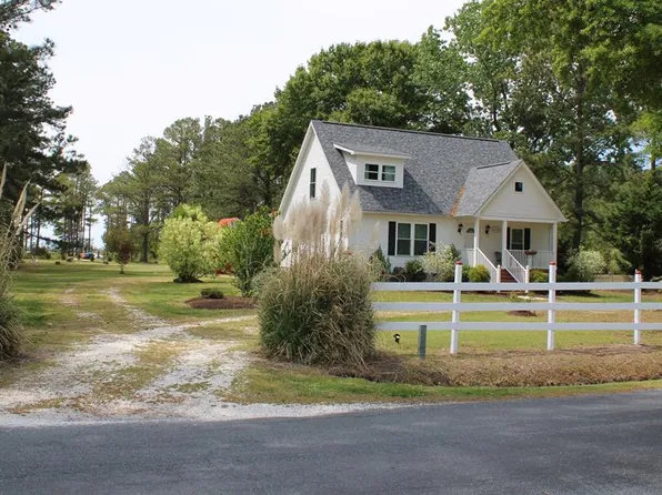 24072 E Point Rd, Onancock, VA 23417