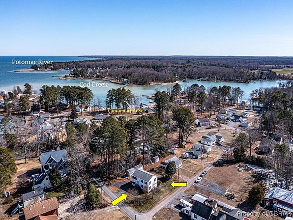 3rd image of 528 Pine Point Dr