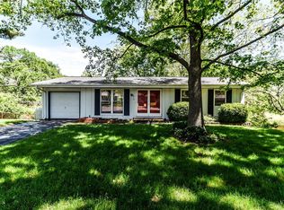 810 Bordeaux Ct, Ballwin, MO