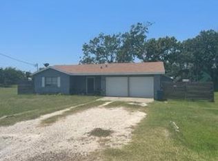 1021 Patton St, Rockport, TX 78382