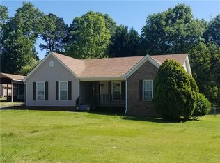 2338 Autumn Dr, Snellville, GA