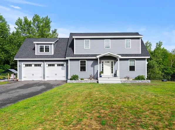 10 Meghan Drive, Sandown, NH 03873