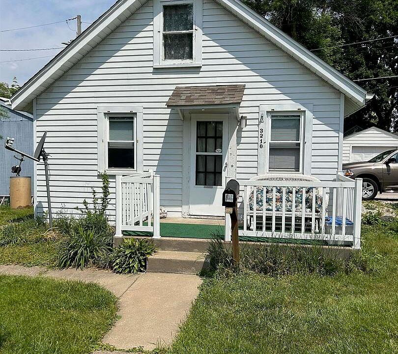 1st image of 3210 Boies Ave