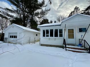 12 Mainewood Ave, Orono, ME 04473
