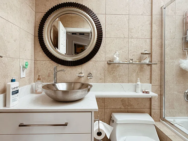 1186 Royal York Rd #1 — Photo 17