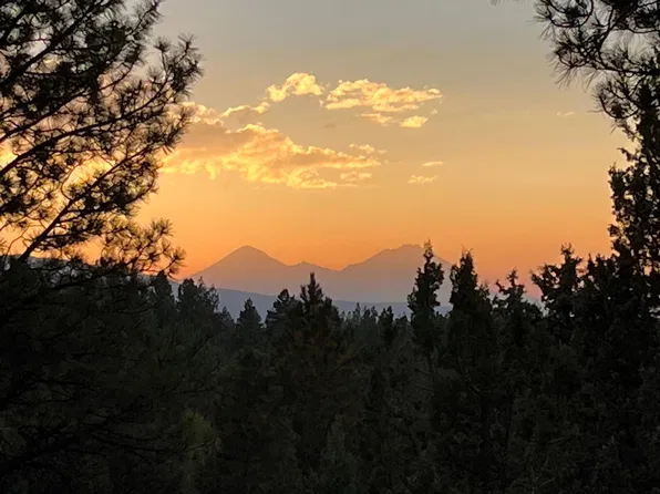 (undisclosed Address), Bend, OR 97703