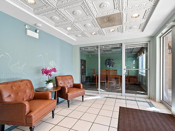 2nd image of 3850 W Bryn Mawr Ave APT 310