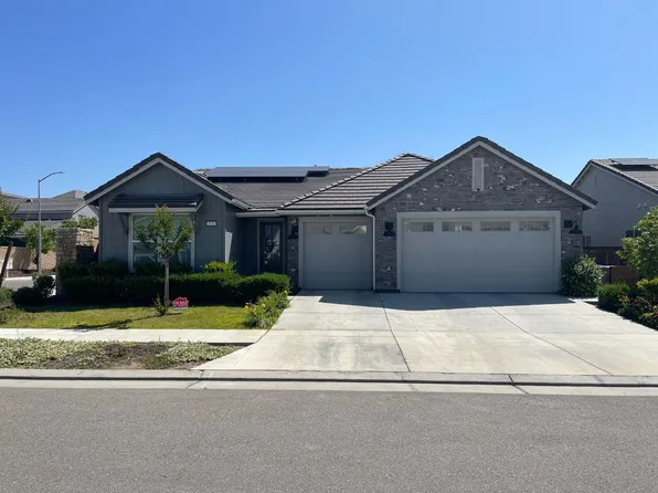 2031 N Osmun Ave, Clovis, CA 93619