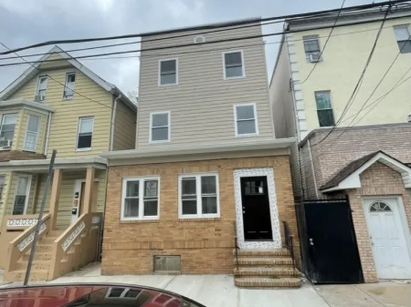 154 Garside St #3, Newark City, NJ 07104