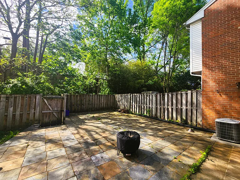 12607 English Orchard Ct — Photo 11