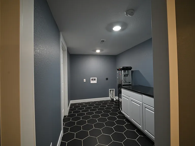 11863 E 118th Pl — Photo 7