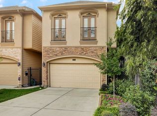 2209 Arabelle St #B, Houston, TX 77007